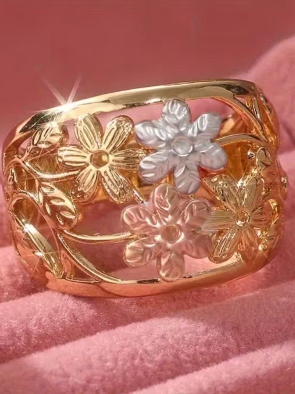 Gold Floral Island Statement Ring | Size 7